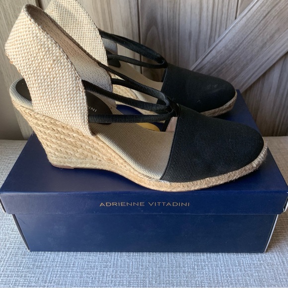 NWT Adrienne Vittadini Branca Wedge - Picture 1 of 9
